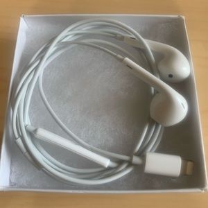Headphones for iPad or iPhone